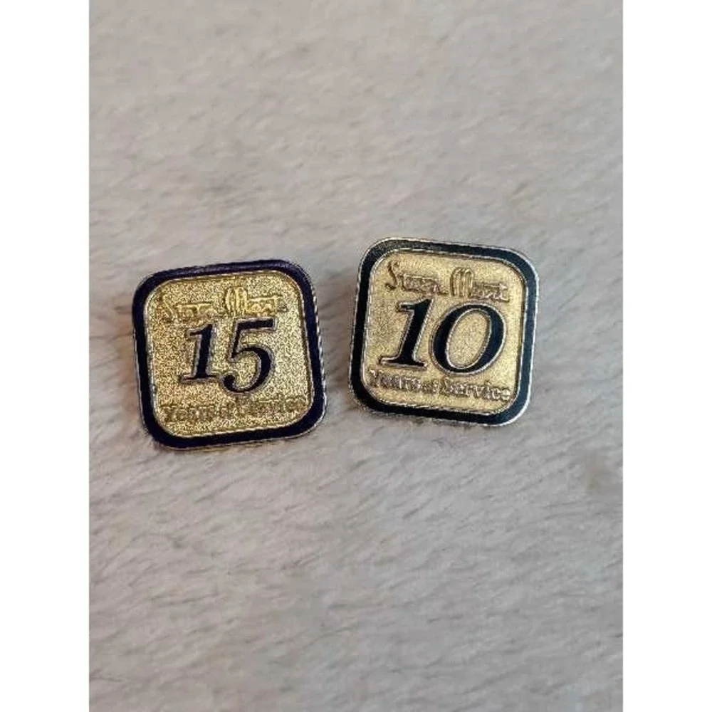 Vintage Stain Mart 10 & 15 Years of Service‎ Pins Gold Tone Square Pins